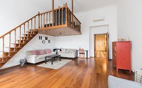 Grand Boulvard Apartment